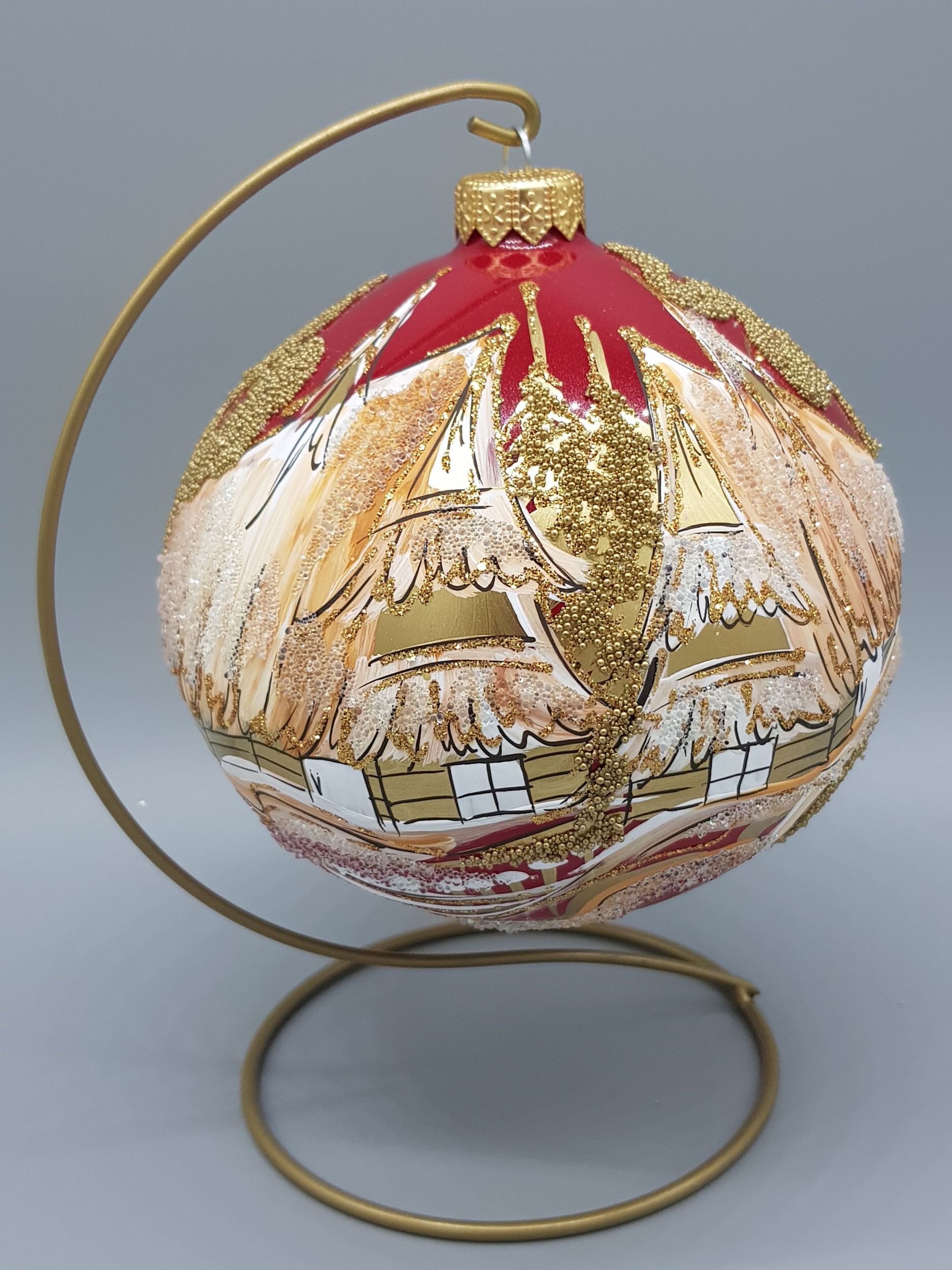 RED AND GOLD WINTER COTTAGE BAUBLE